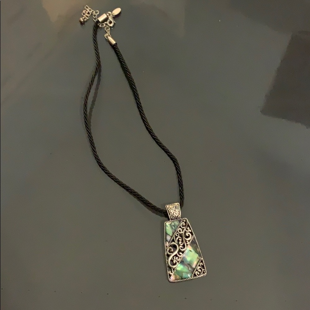 Lia Sophia necklace, nwot